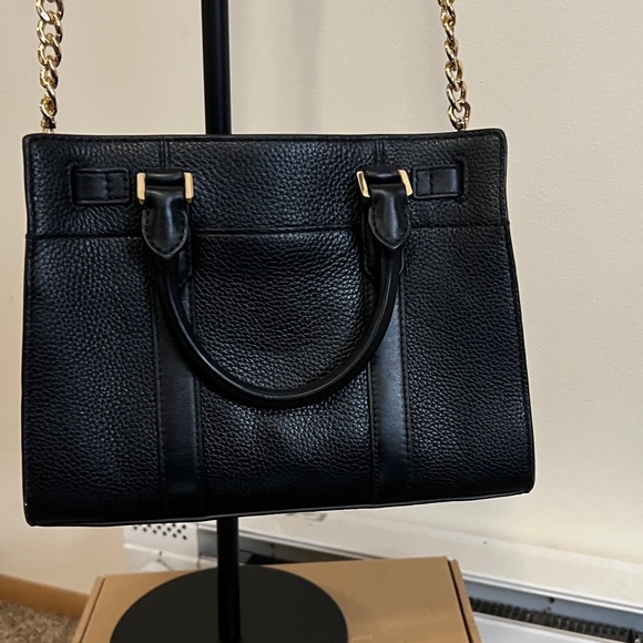 Michael Kors Black Shoulder Bag with Gold Accents / like new - Picture 5 of 11